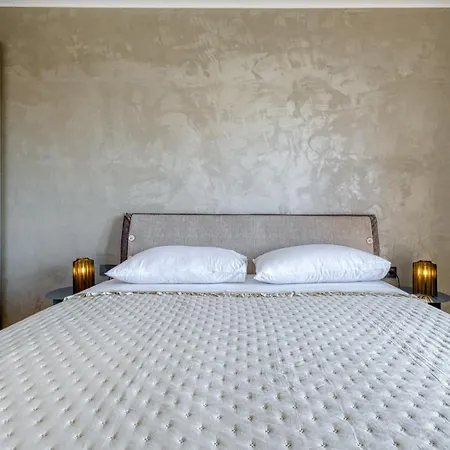 Apartment New Modern Mima Pula