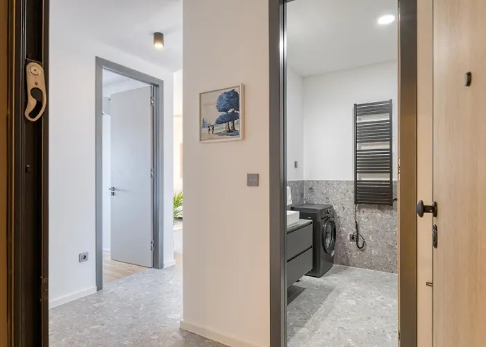 New Modern Mima Apartment *