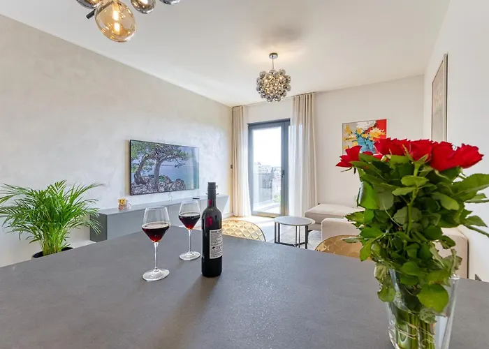 New Modern Mima Apartament *